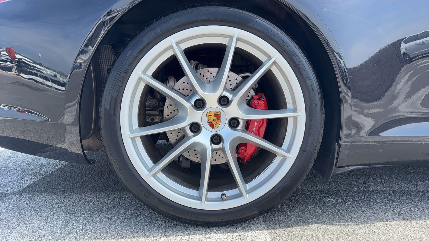 Porsche 911 - Photo 16