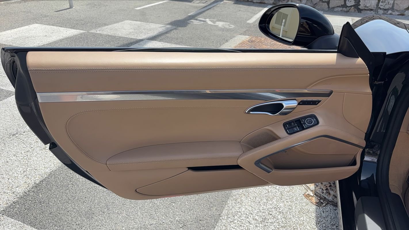 Porsche 911 - Photo 7