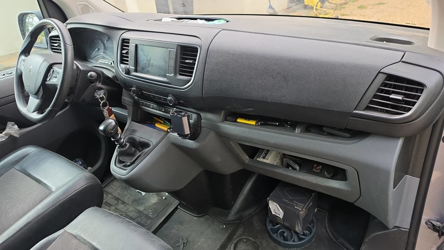 Peugeot Expert - Photo 10