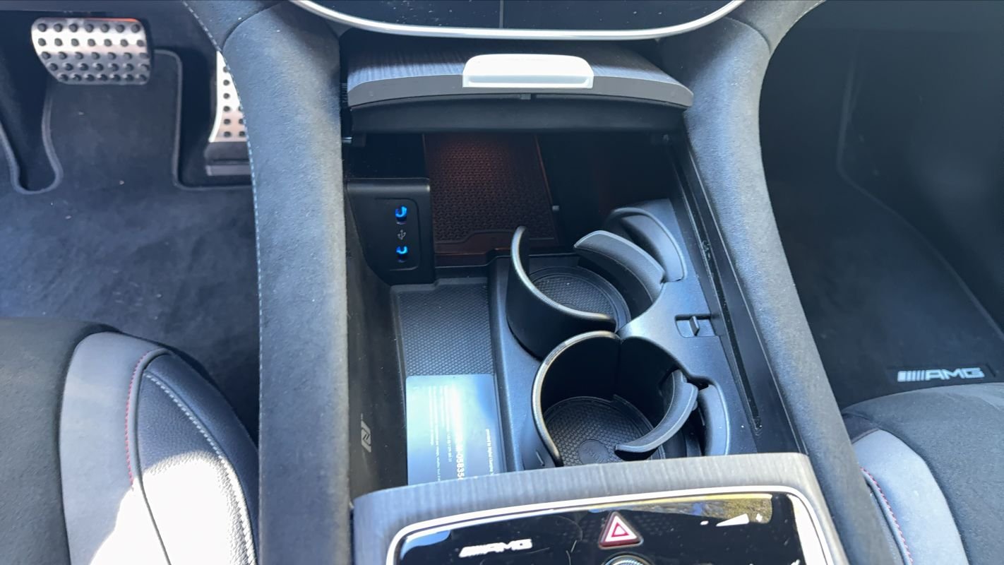 Mercedes EQE - Photo 13