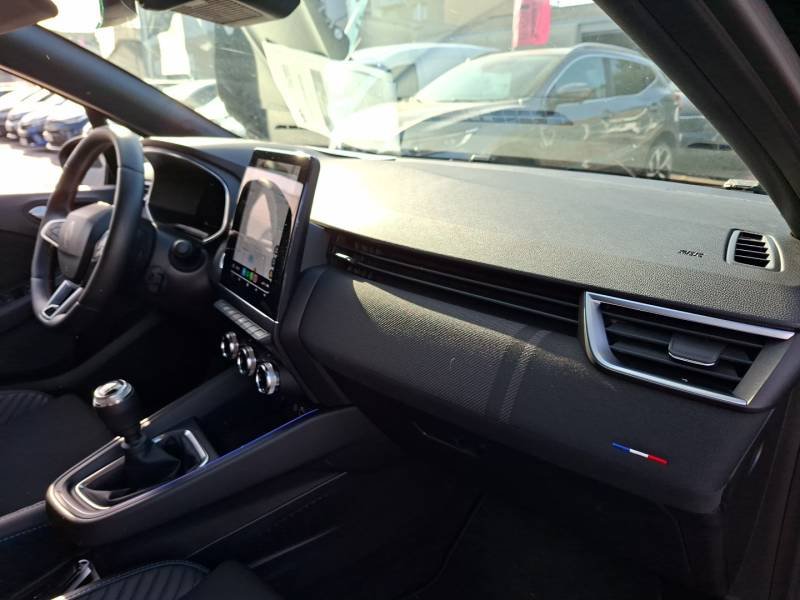 Renault Clio - Photo 24