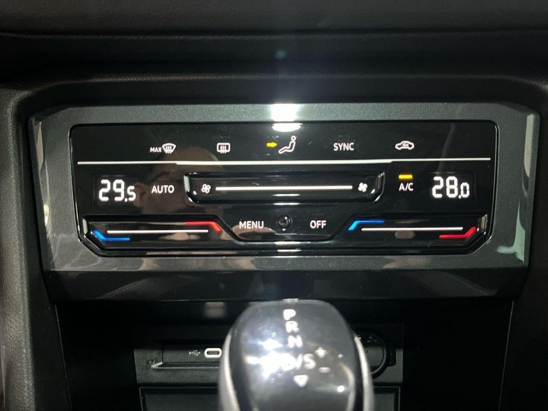 Volkswagen Tiguan - Photo 19