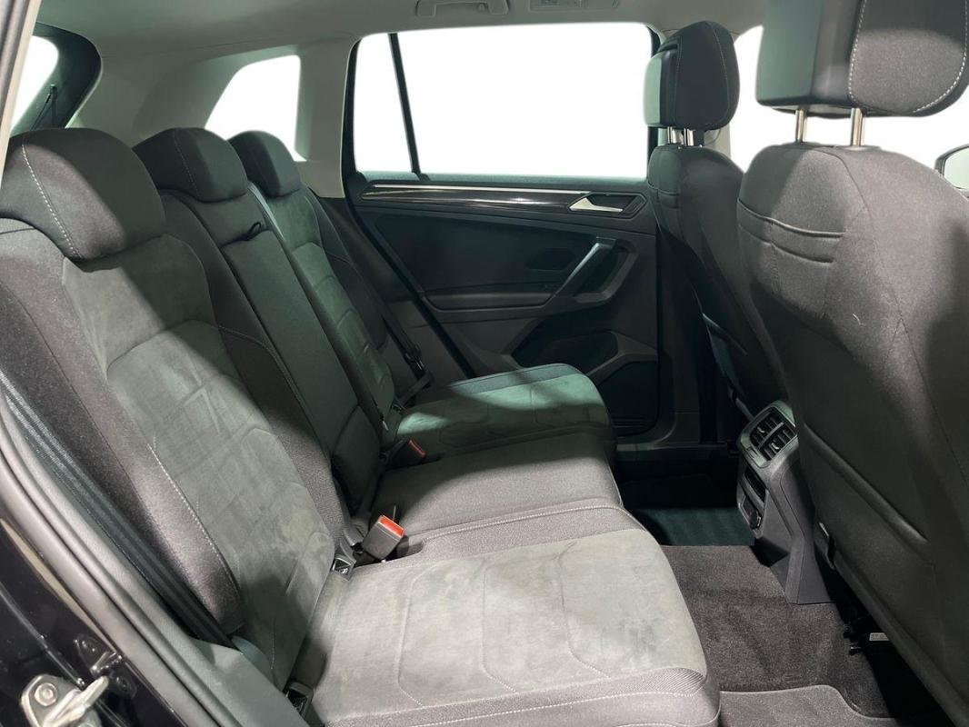 Volkswagen Tiguan - Photo 23