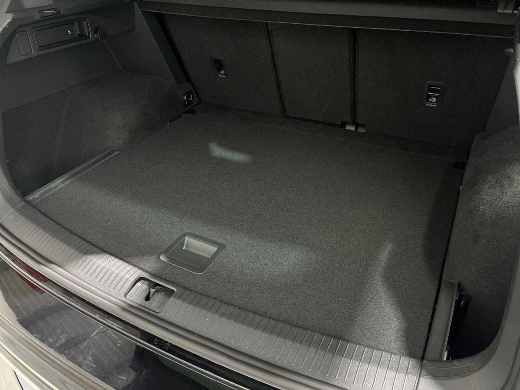 Volkswagen Tiguan - Photo 32