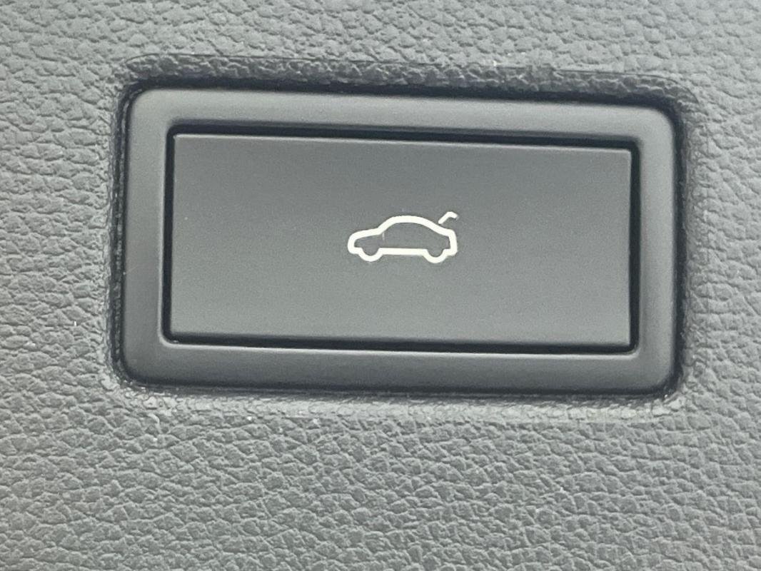 Volkswagen Tiguan - Photo 35