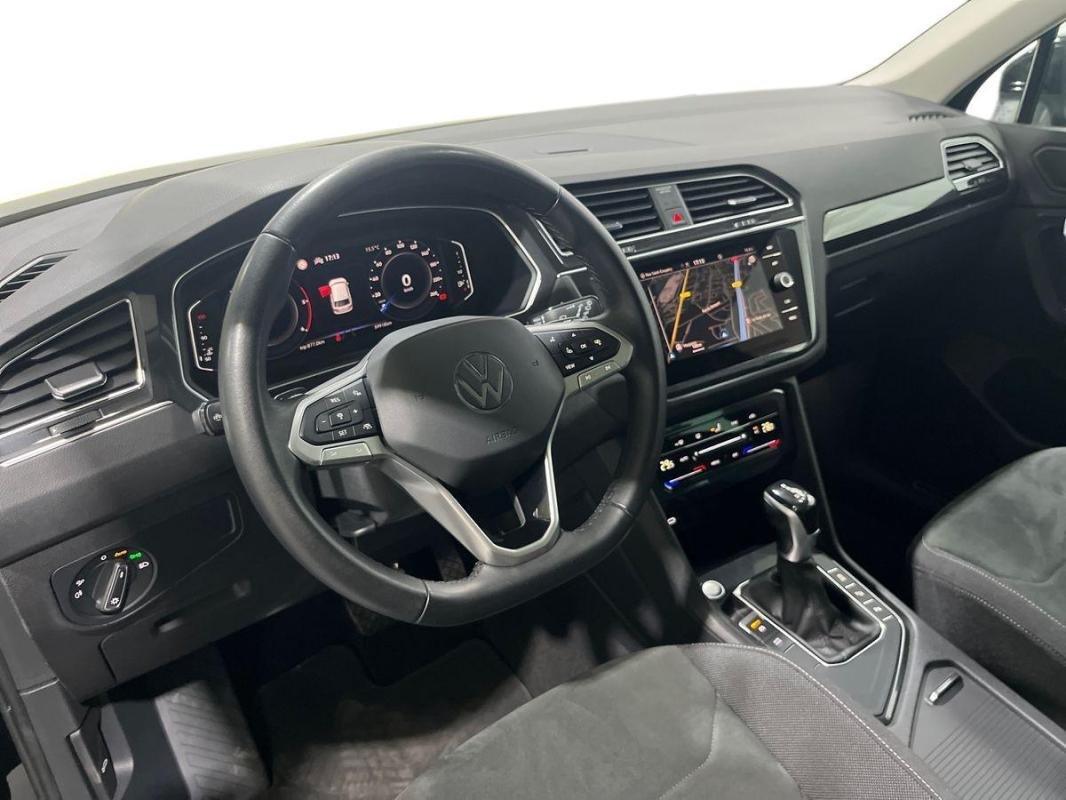 Volkswagen Tiguan - Photo 9