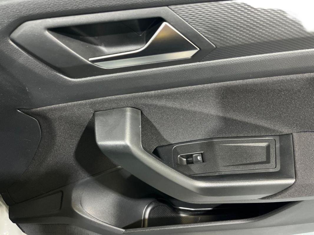Volkswagen T-Roc - Photo 15