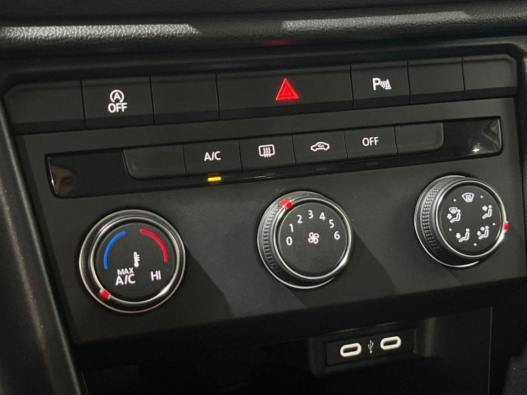 Volkswagen T-Roc - Photo 19