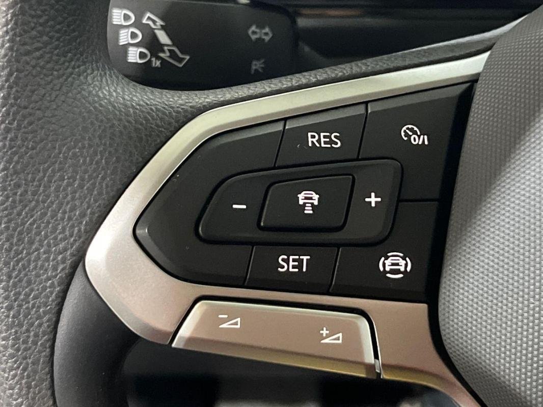 Volkswagen T-Roc - Photo 21