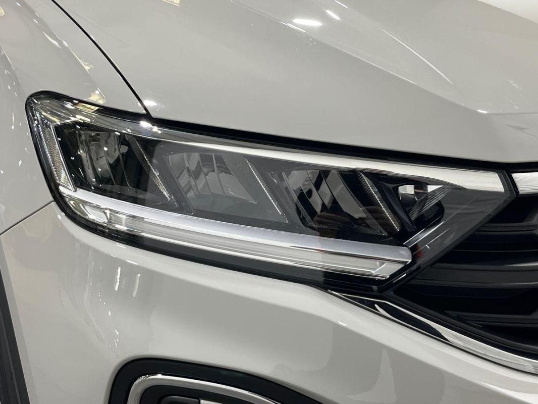 Volkswagen T-Roc - Photo 25