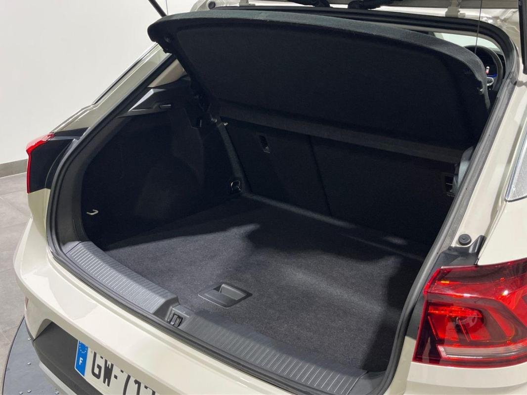 Volkswagen T-Roc - Photo 32