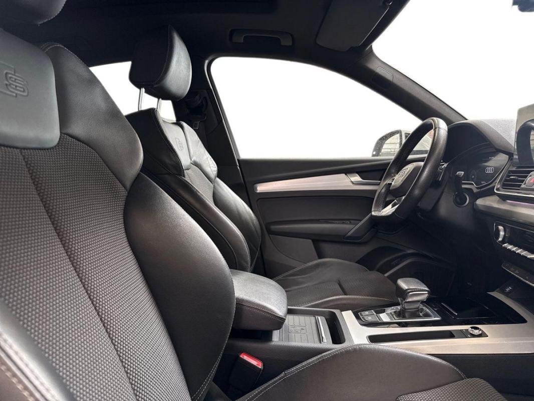 Audi Q5 Sportback - Photo 13