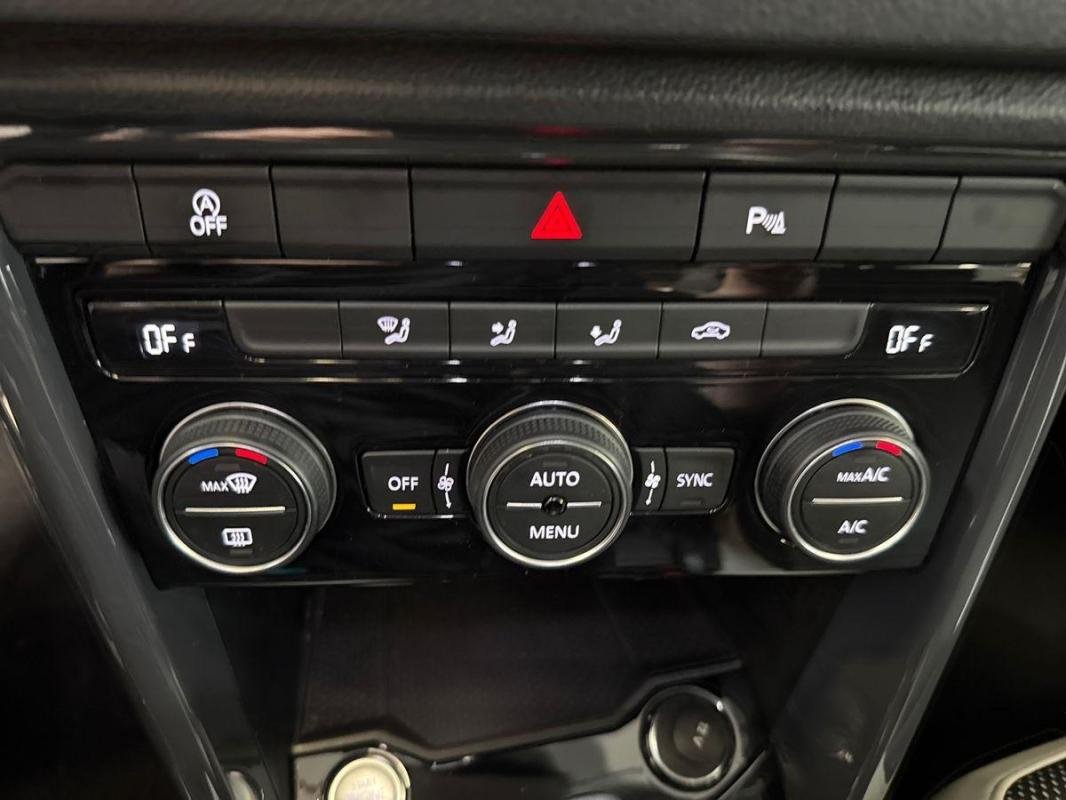 Volkswagen T-Roc - Photo 19