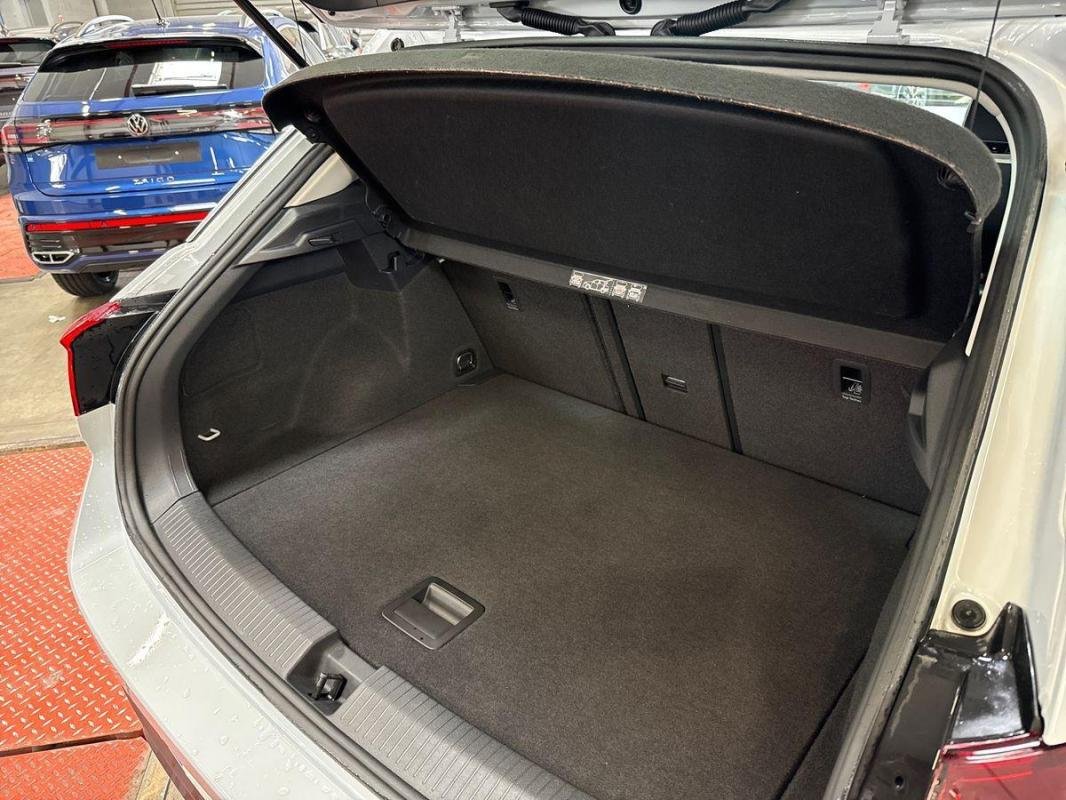 Volkswagen T-Roc - Photo 32