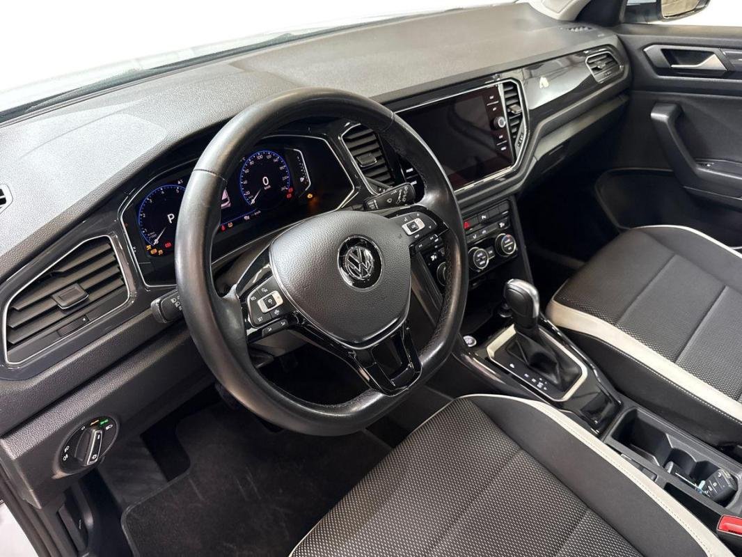 Volkswagen T-Roc - Photo 9