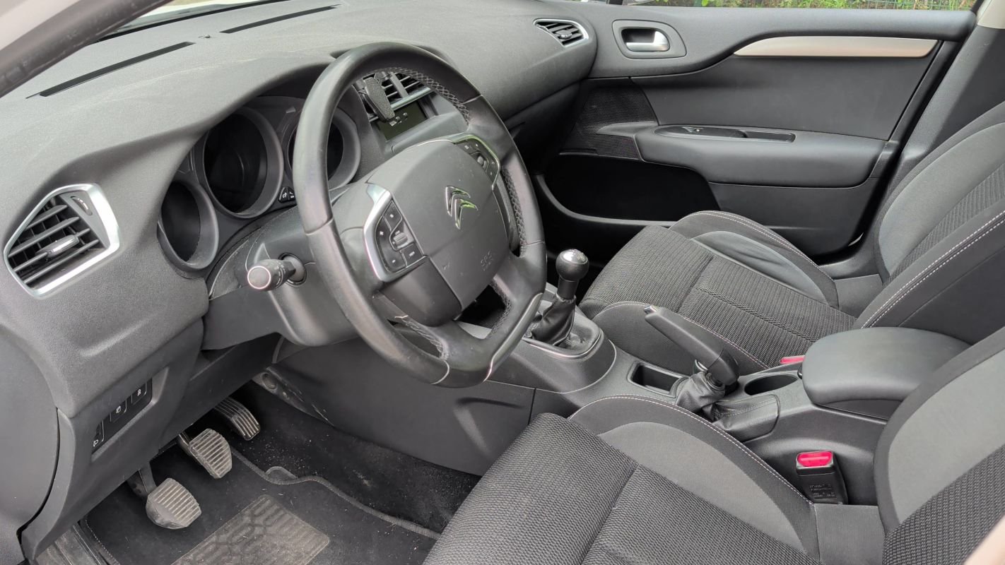 Citroën C4 - Photo 8