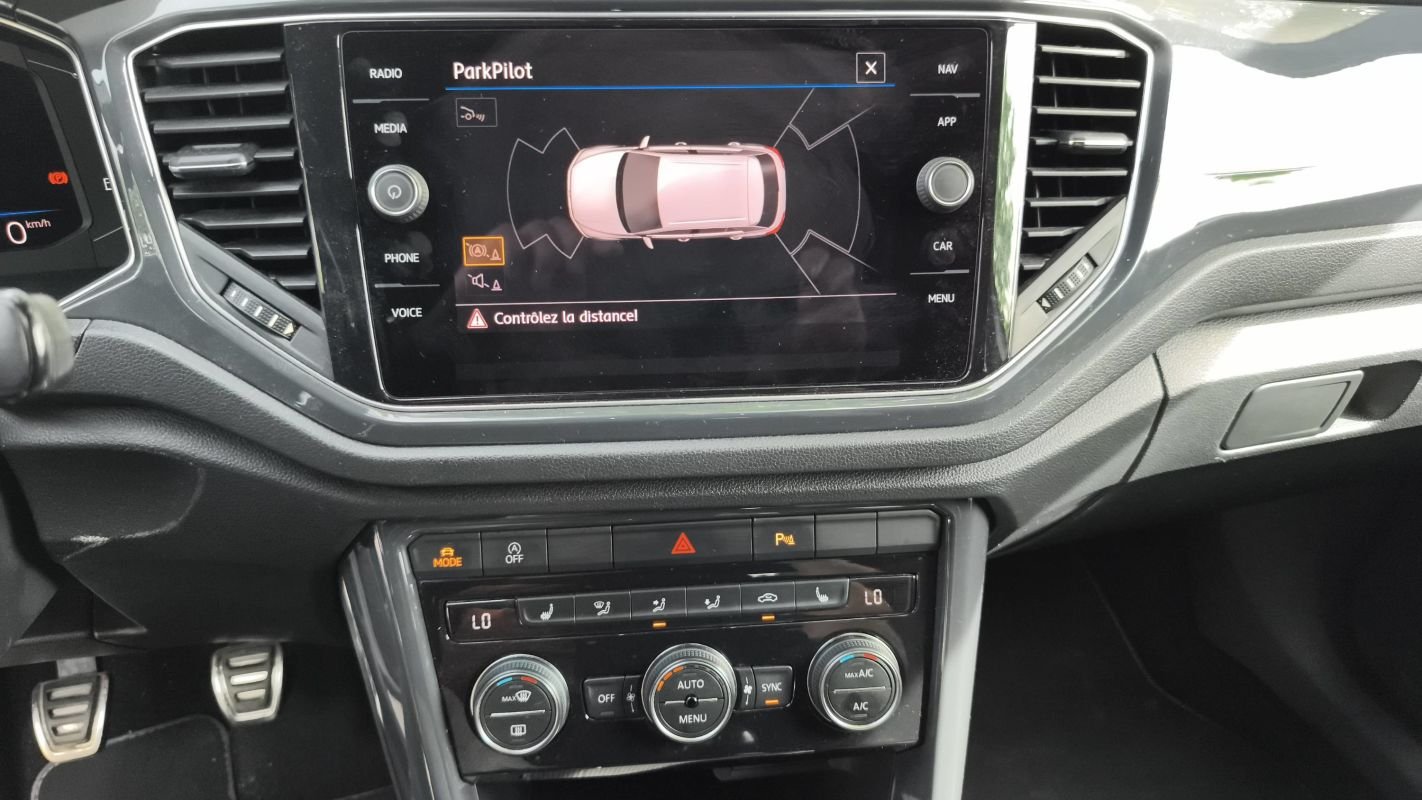 Volkswagen T-Roc - Photo 24