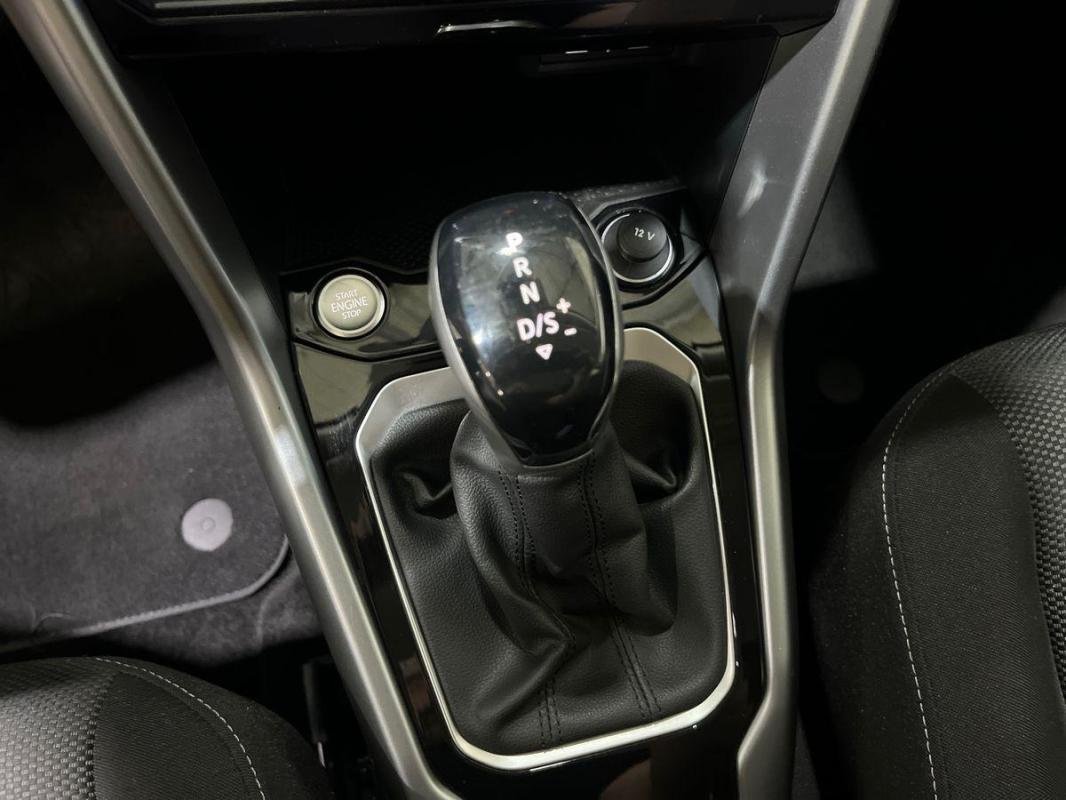 Volkswagen T-Roc - Photo 11