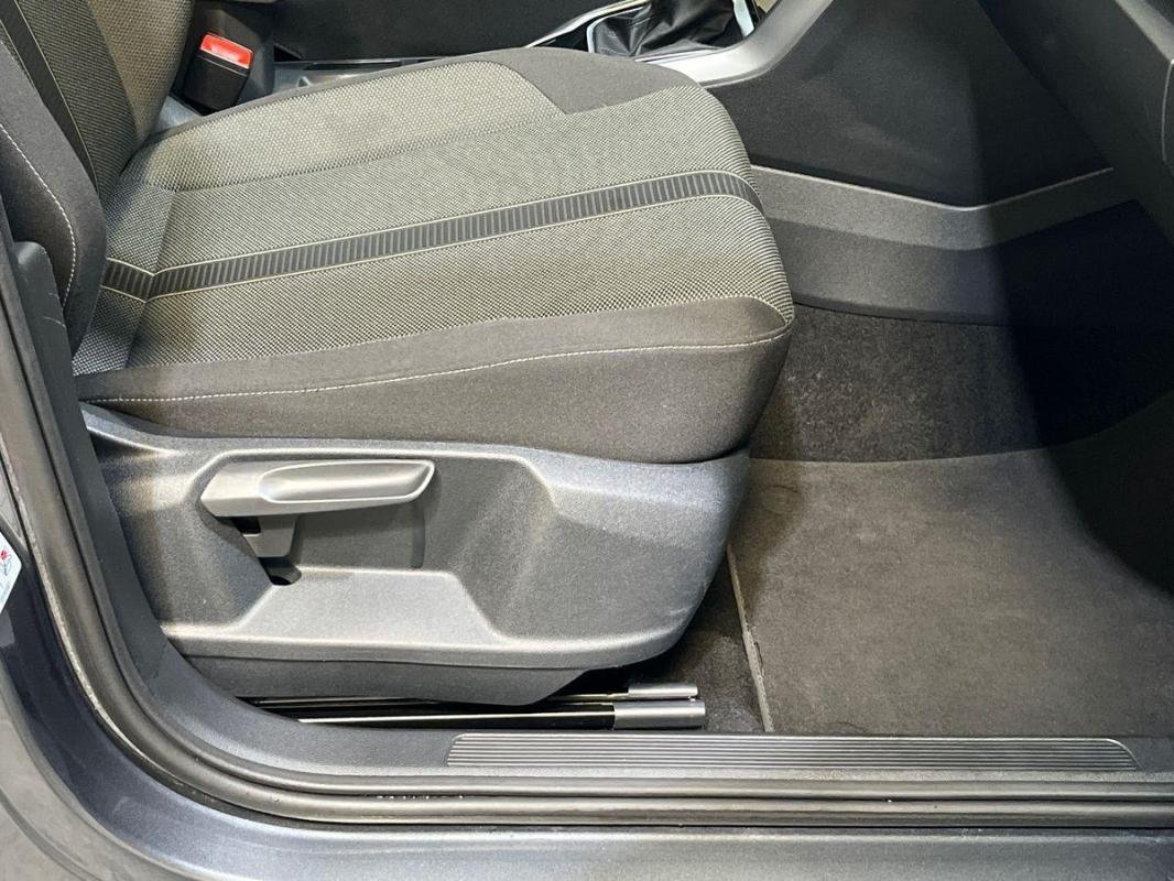 Volkswagen T-Roc - Photo 14