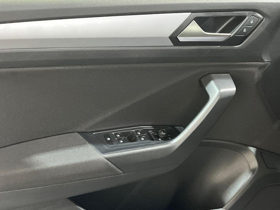 Volkswagen T-Roc - Photo 15
