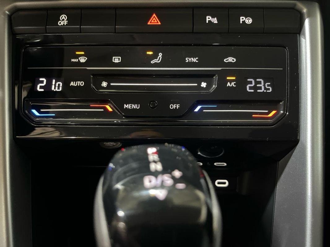 Volkswagen T-Roc - Photo 19