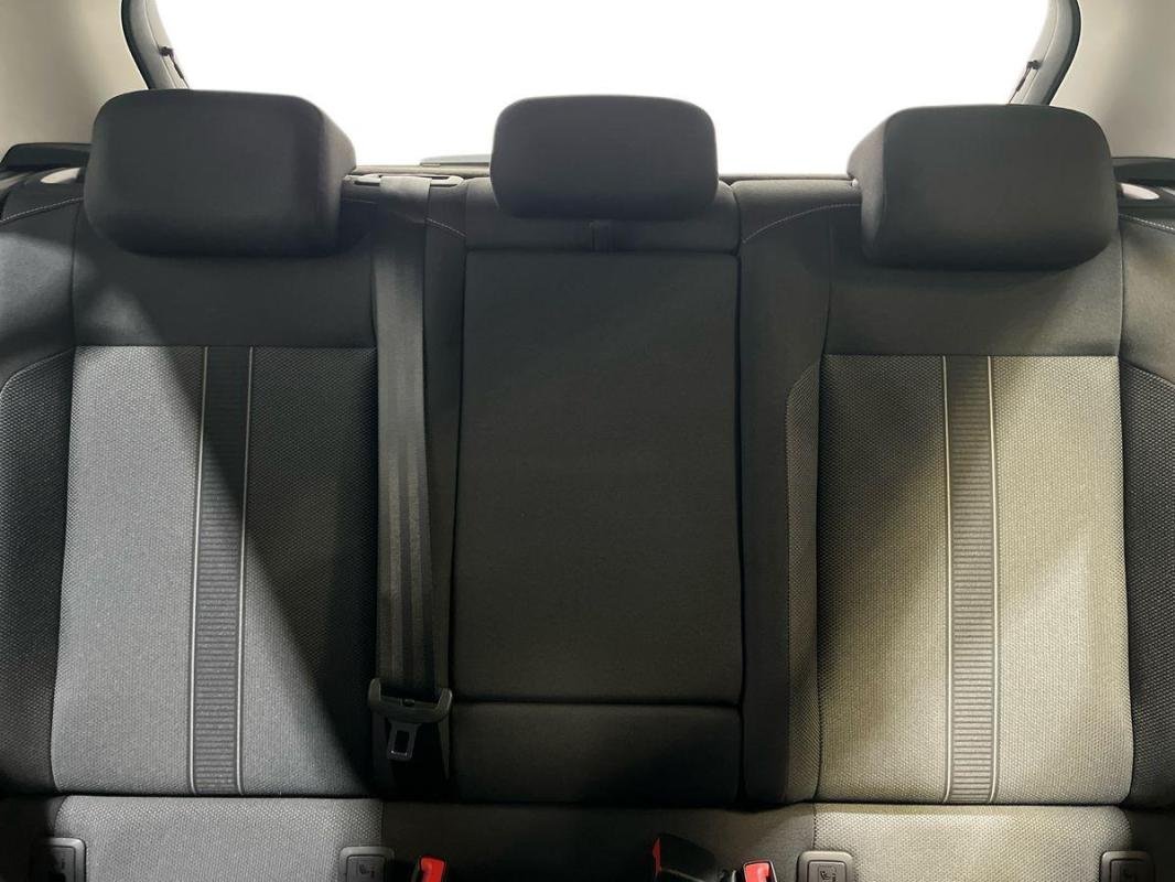 Volkswagen T-Roc - Photo 22