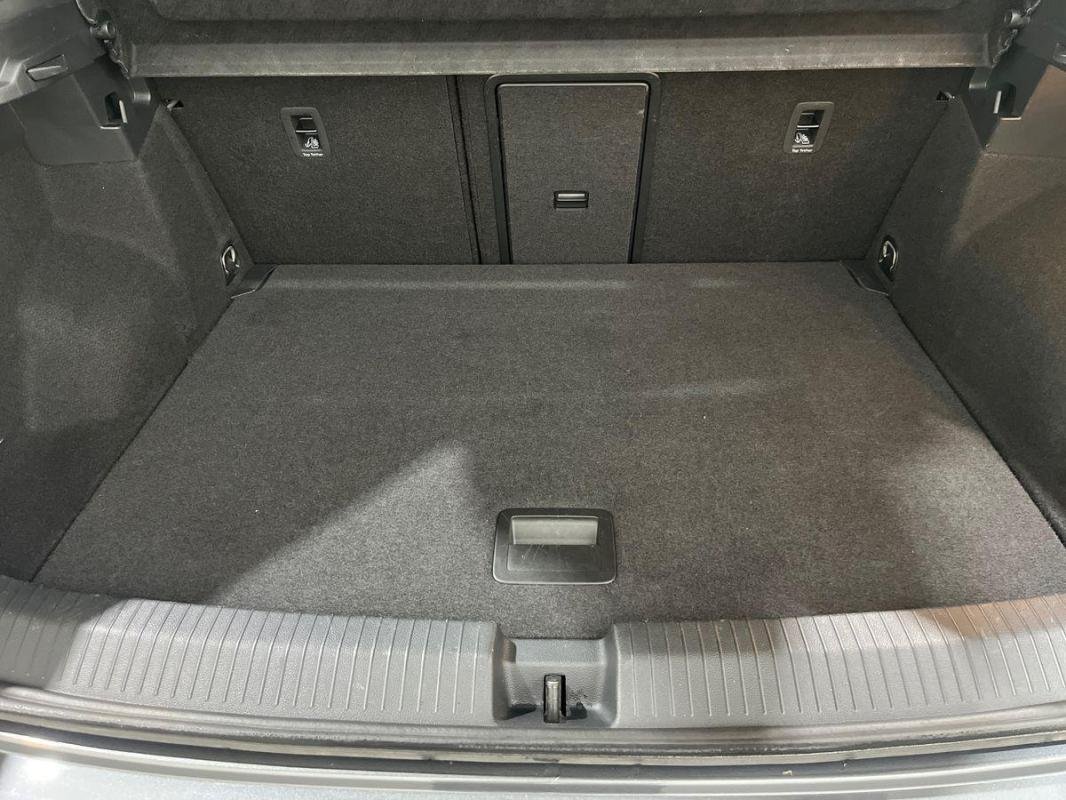 Volkswagen T-Roc - Photo 31