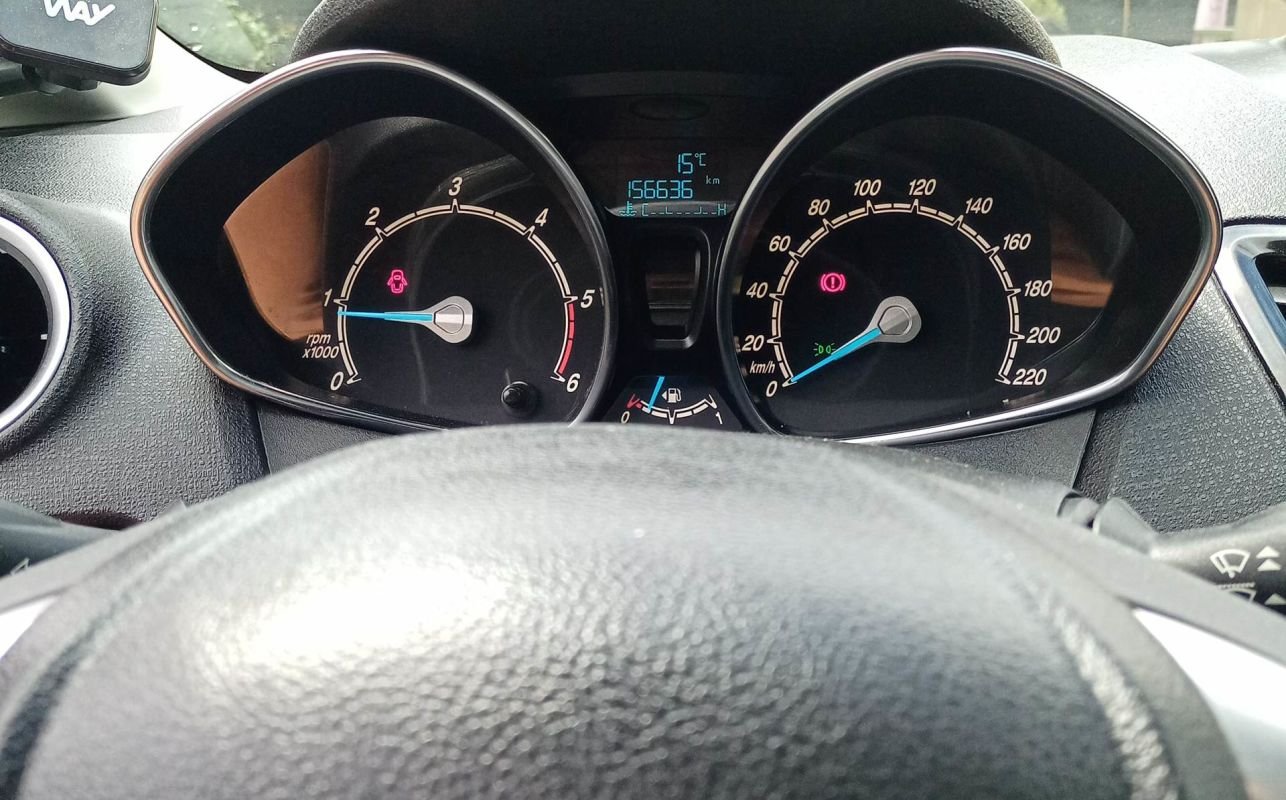Ford Fiesta - Photo 12