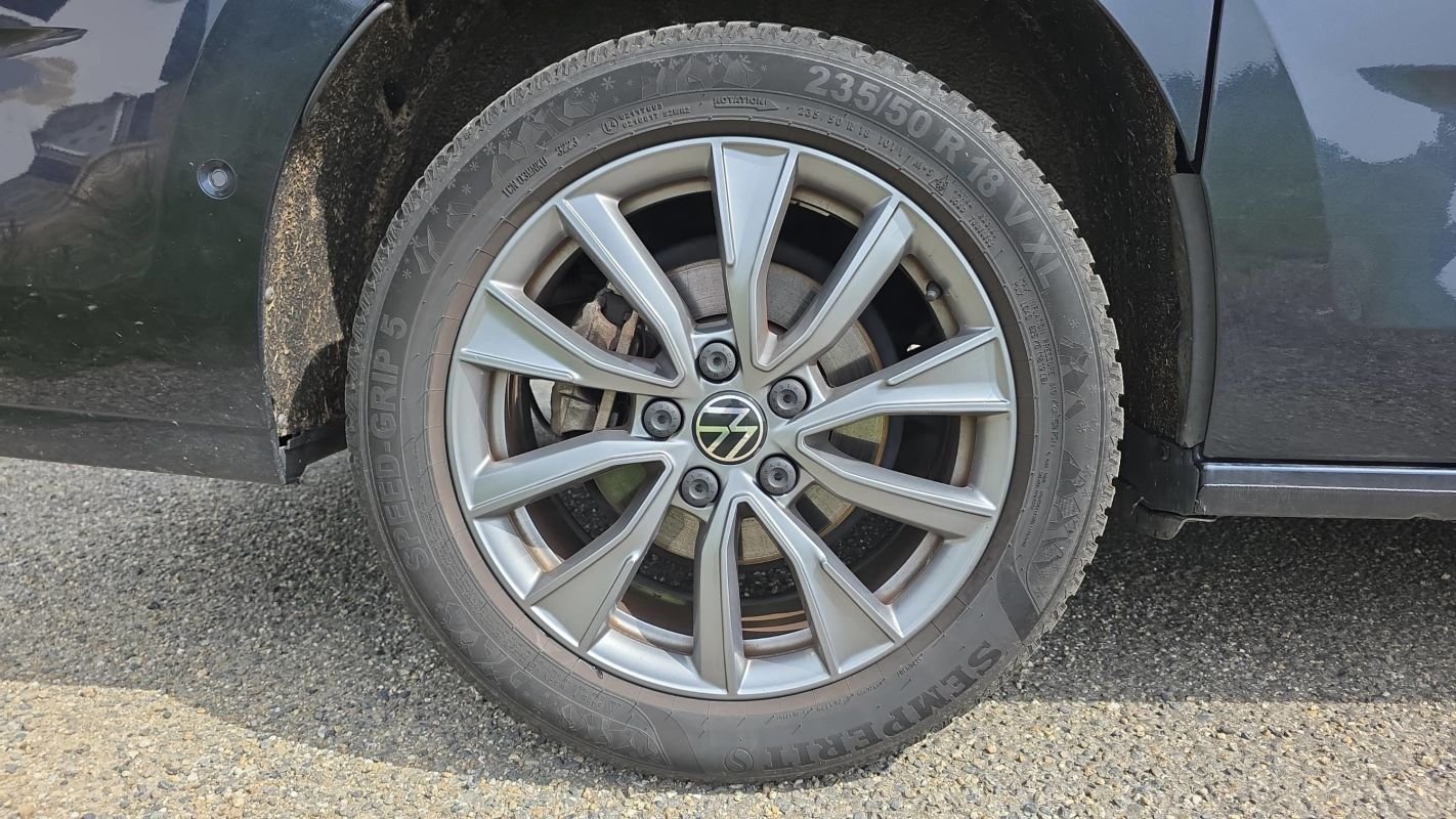 Volkswagen Multivan - Photo 16