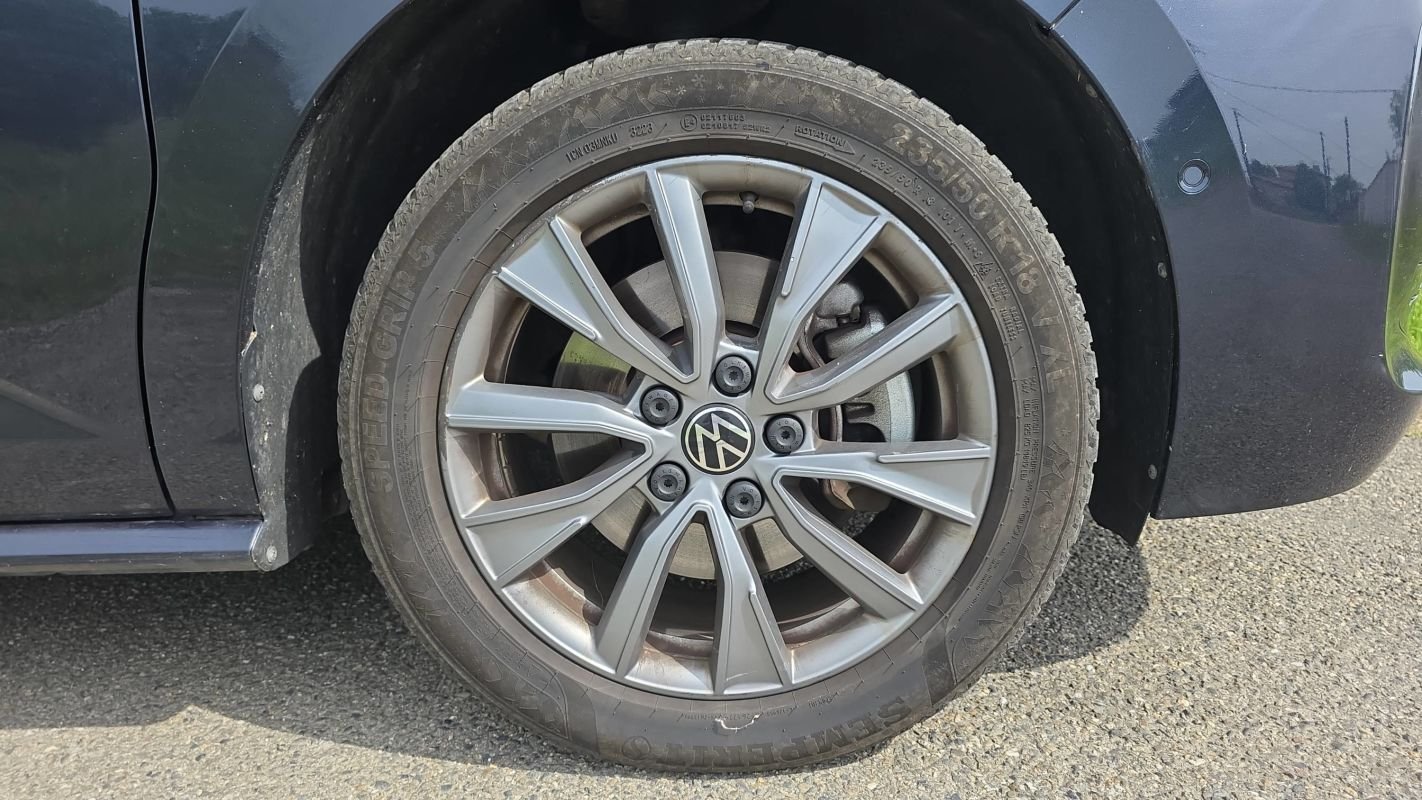 Volkswagen Multivan - Photo 17