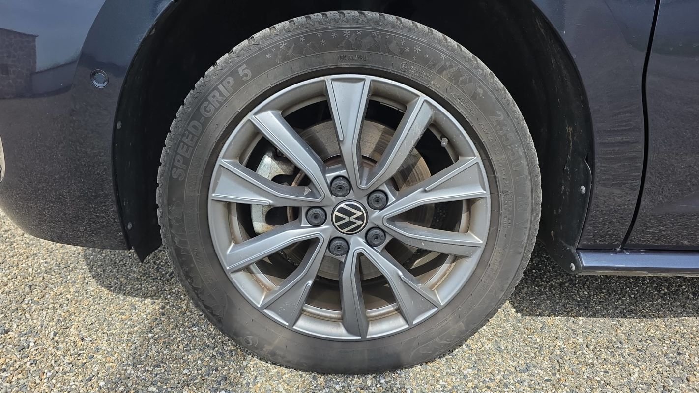 Volkswagen Multivan - Photo 18