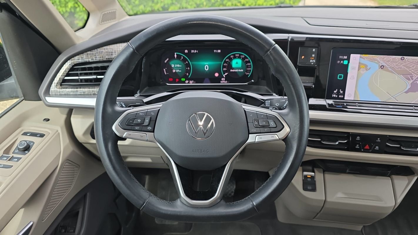 Volkswagen Multivan - Photo 22