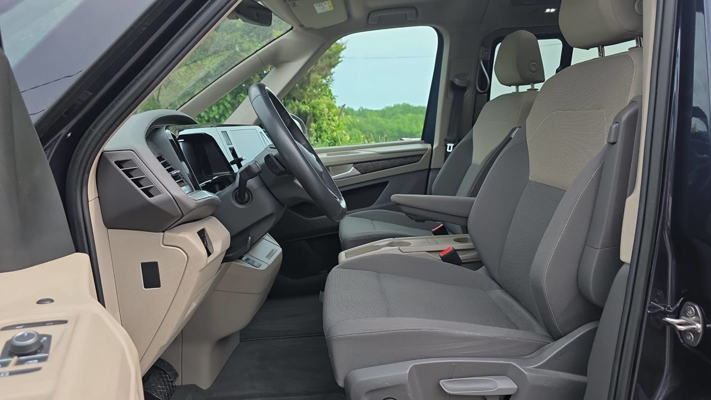 Volkswagen Multivan - Photo 26