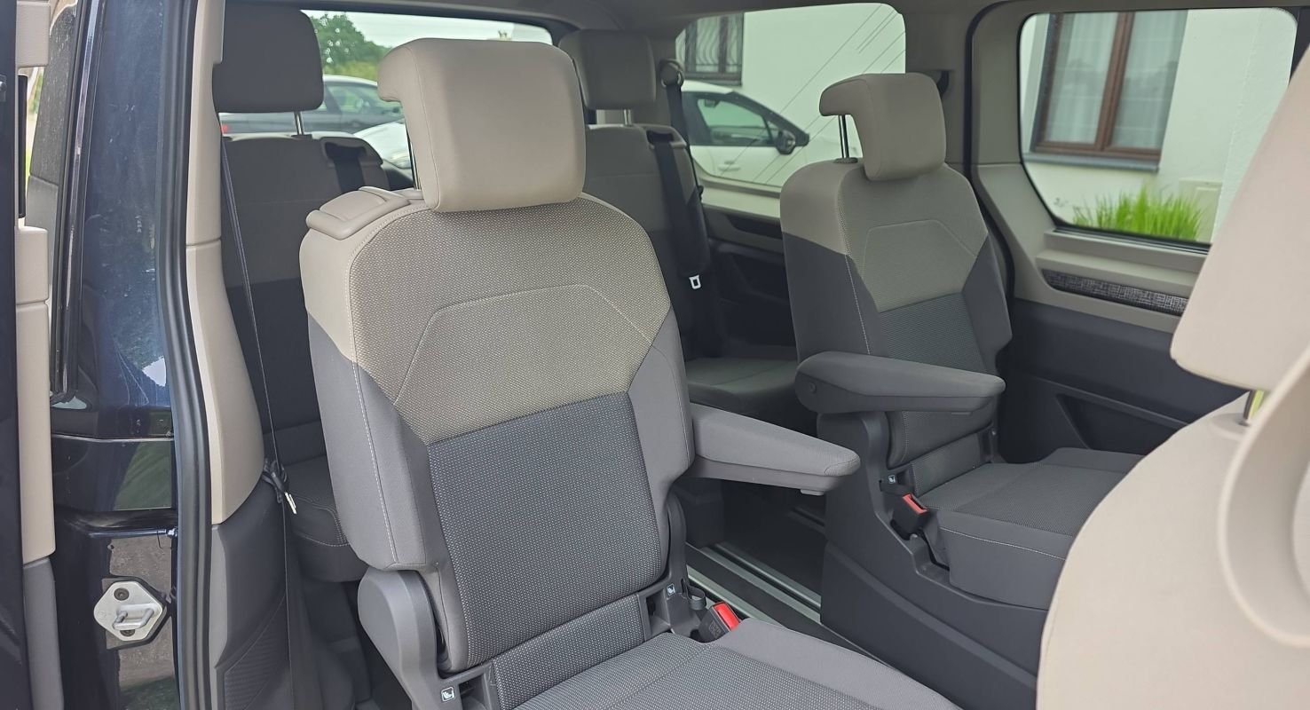 Volkswagen Multivan - Photo 29