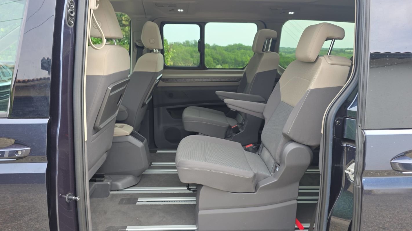 Volkswagen Multivan - Photo 9