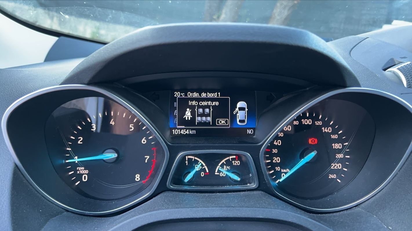 Ford Kuga - Photo 12