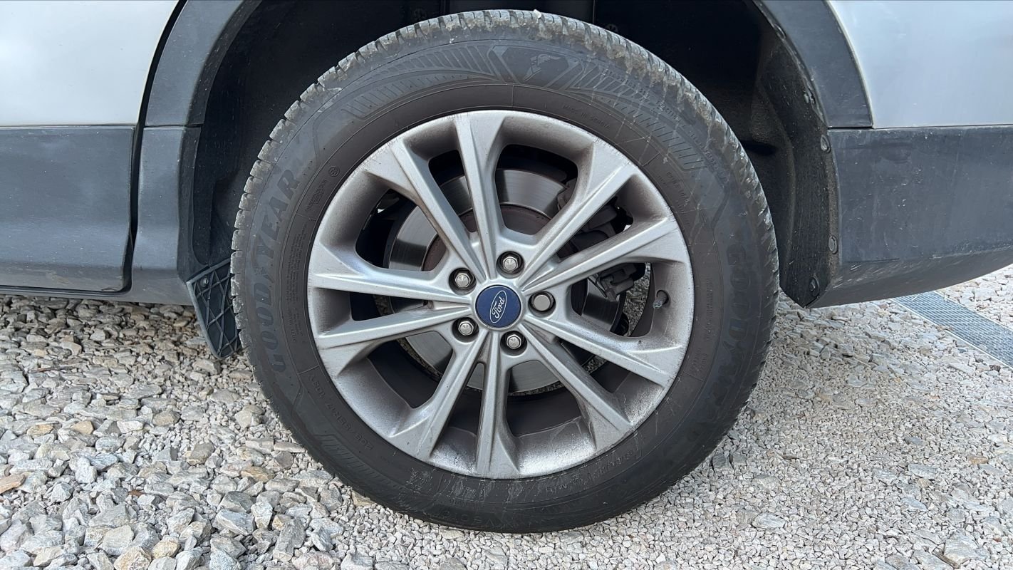 Ford Kuga - Photo 19
