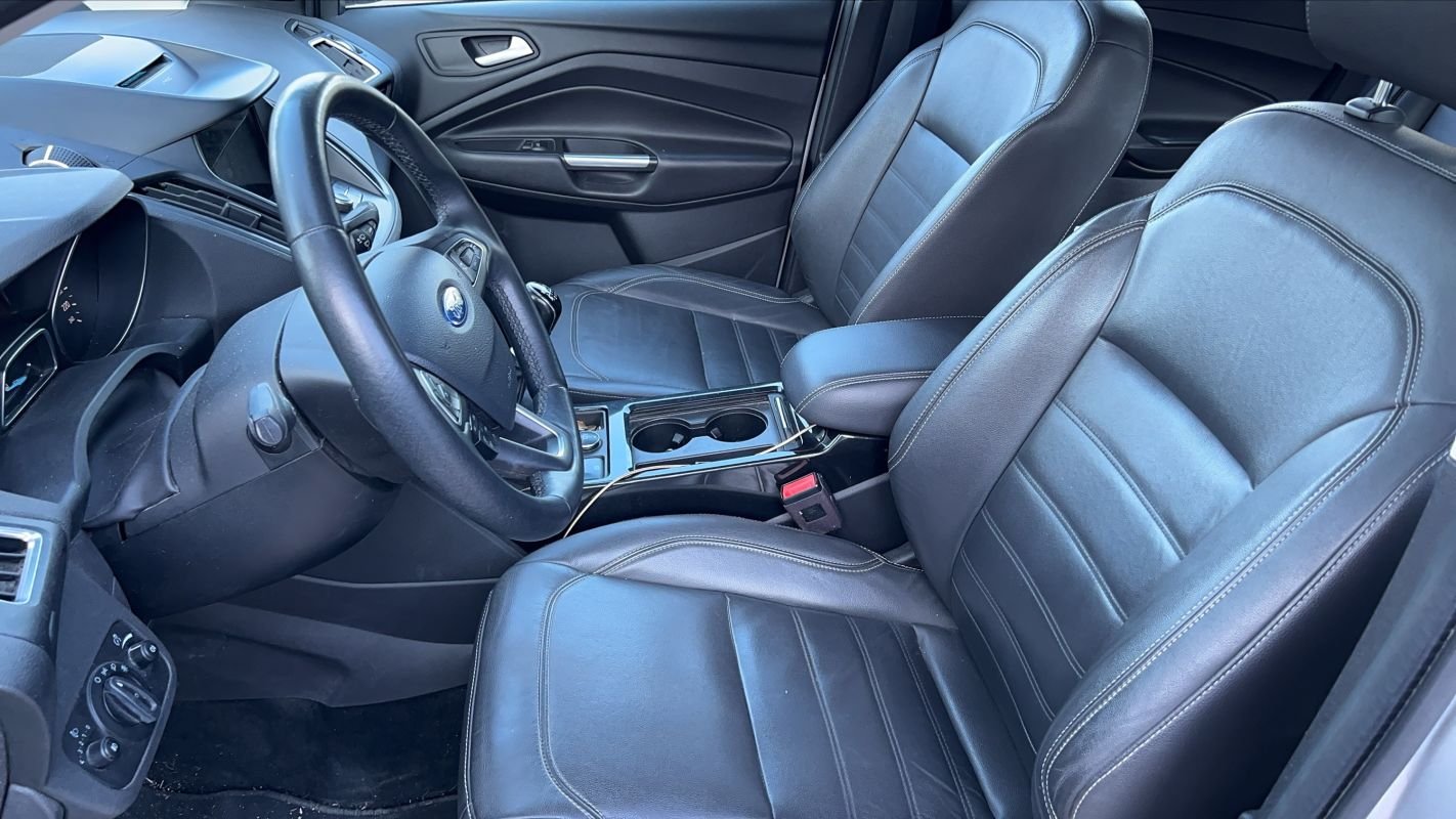 Ford Kuga - Photo 25