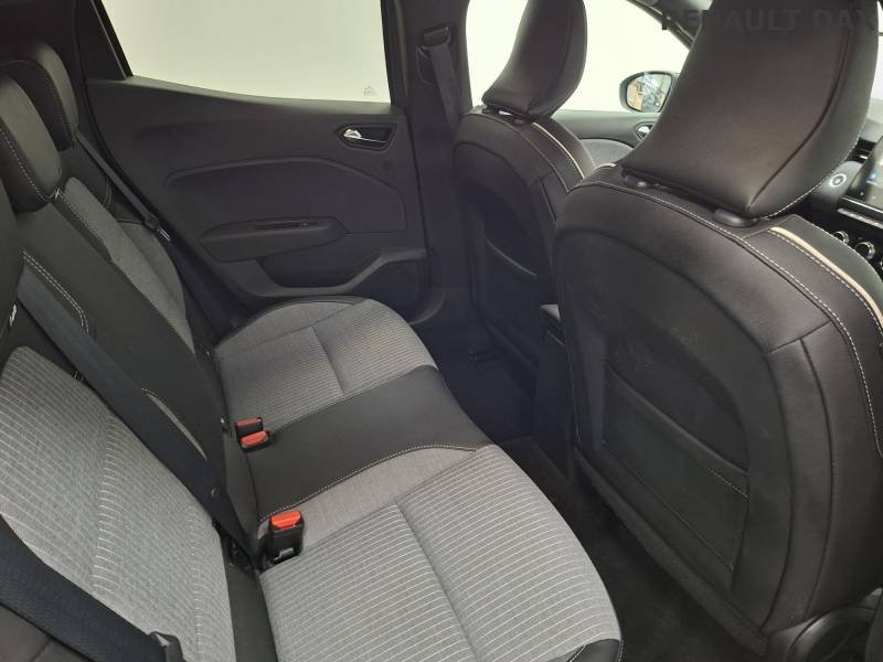 Renault Clio - Photo 24