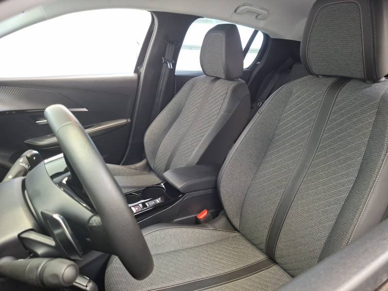 Peugeot 208 - Photo 11