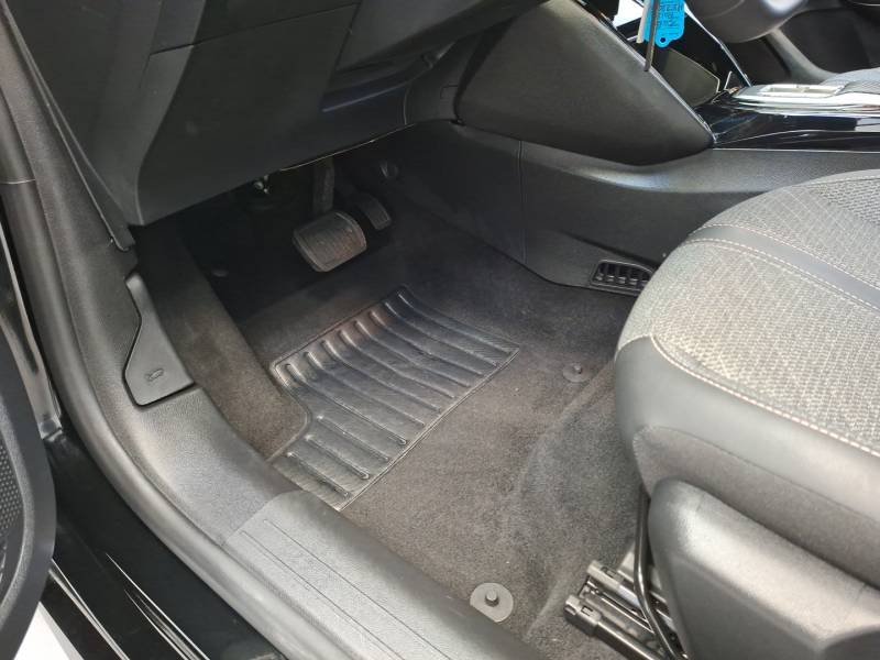 Peugeot 208 - Photo 19
