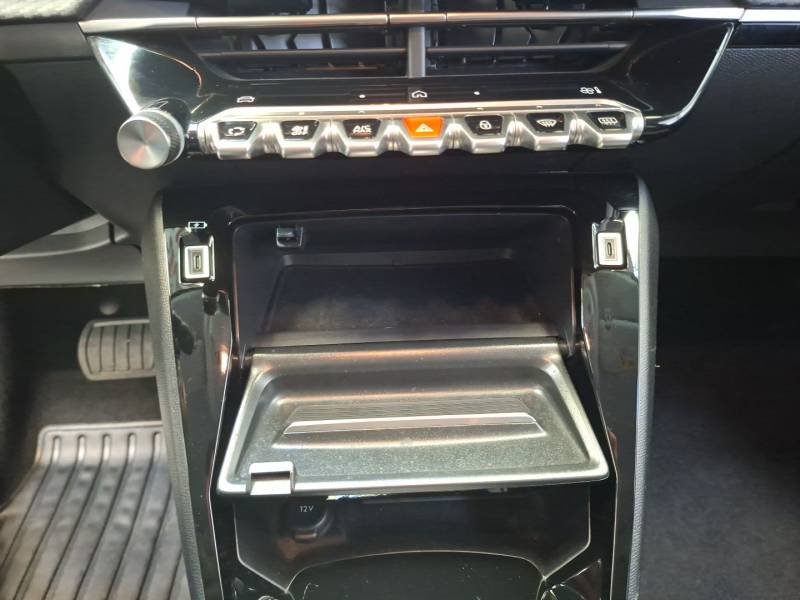 Peugeot 208 - Photo 27