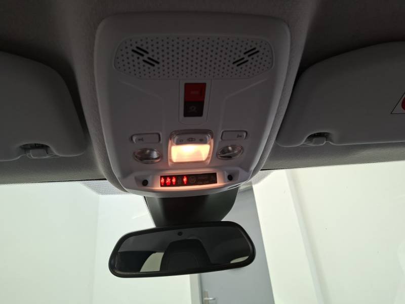 Peugeot 208 - Photo 29