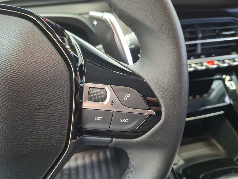 Peugeot 208 - Photo 33
