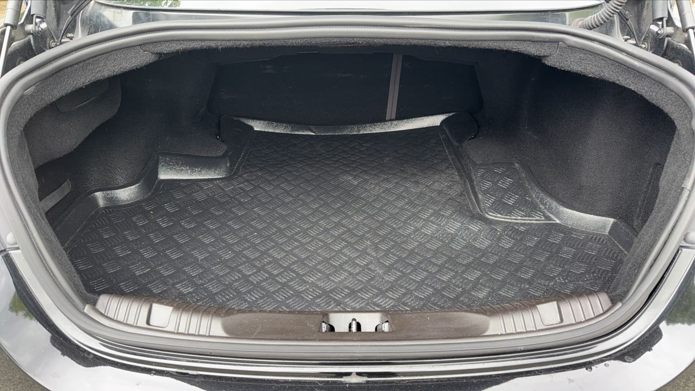 Jaguar XF - Photo 14
