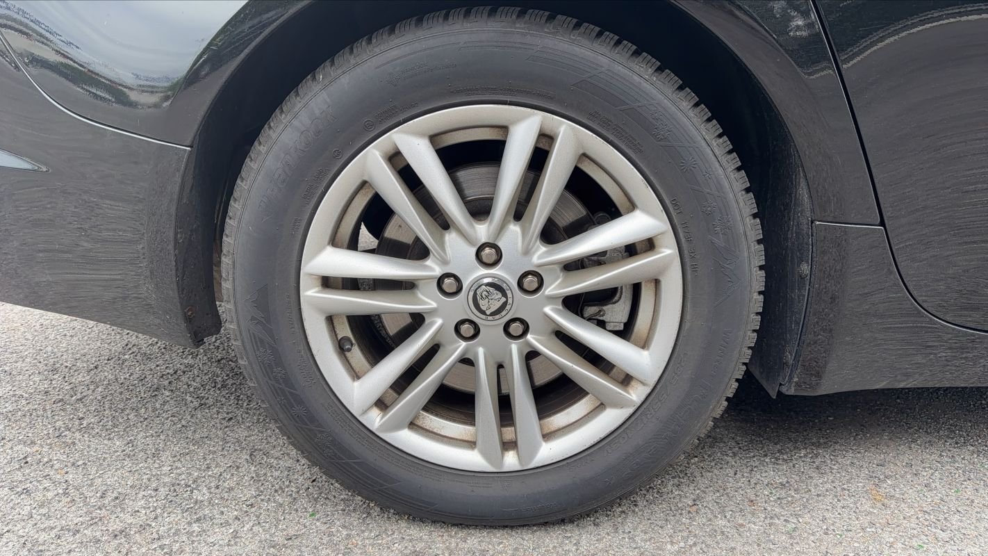 Jaguar XF - Photo 16