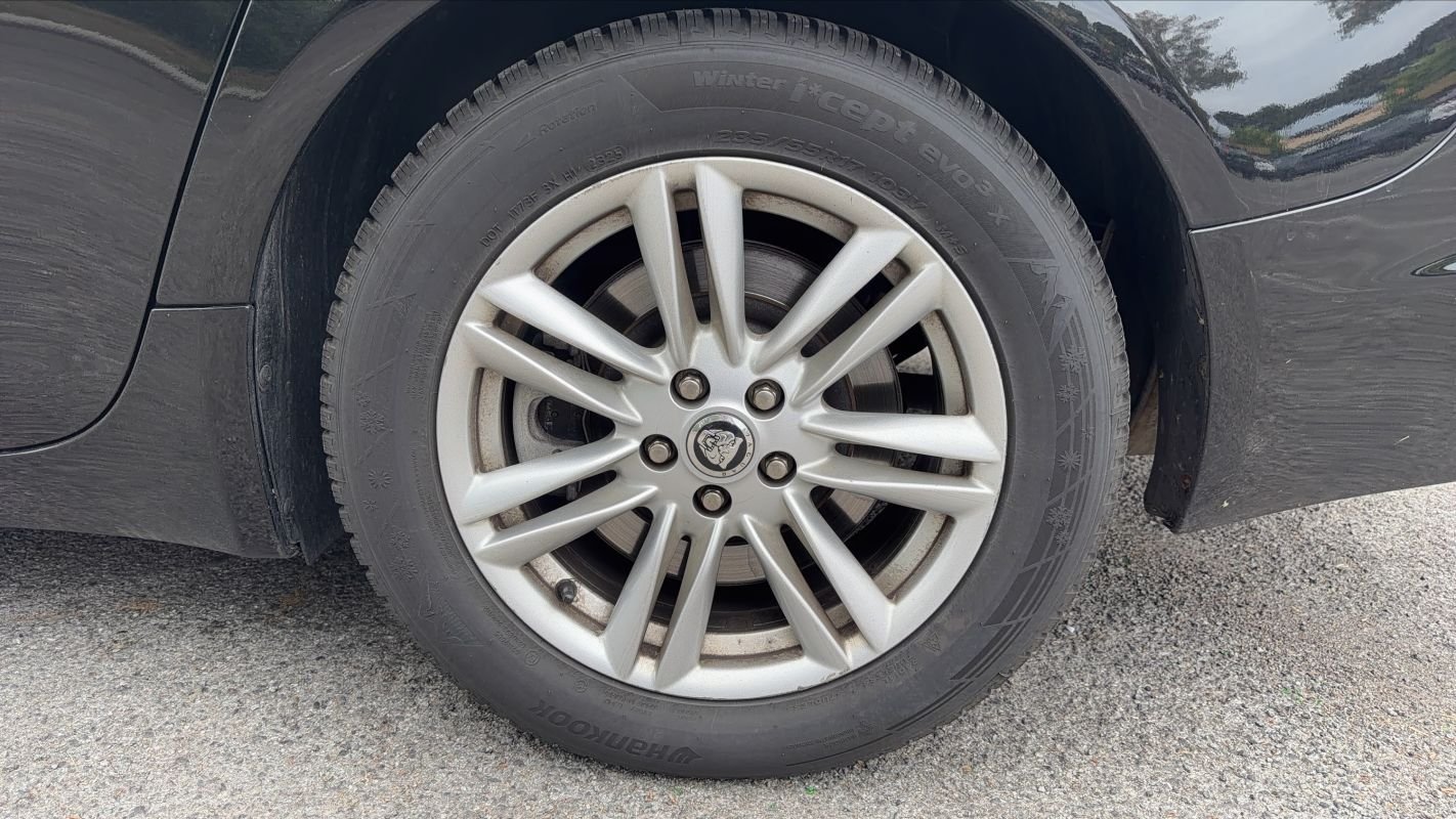 Jaguar XF - Photo 19