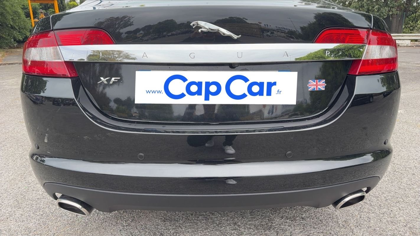 Jaguar XF - Photo 21