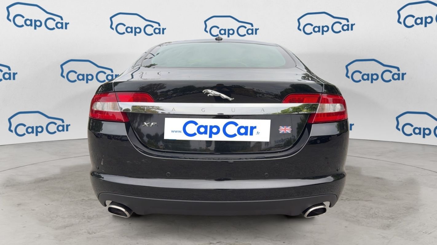 Jaguar XF - Photo 3