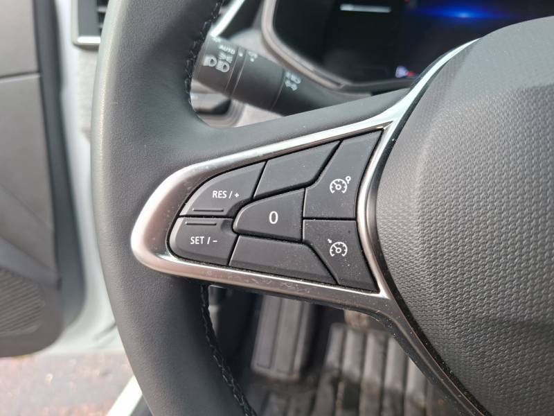 Renault Clio - Photo 24